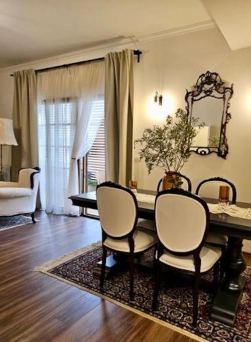Novi'S Luxury Apartment 2 Gjirokastër 외부 사진