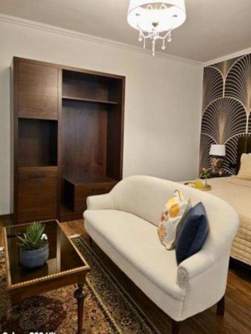 Novi'S Luxury Apartment 2 Gjirokastër 외부 사진