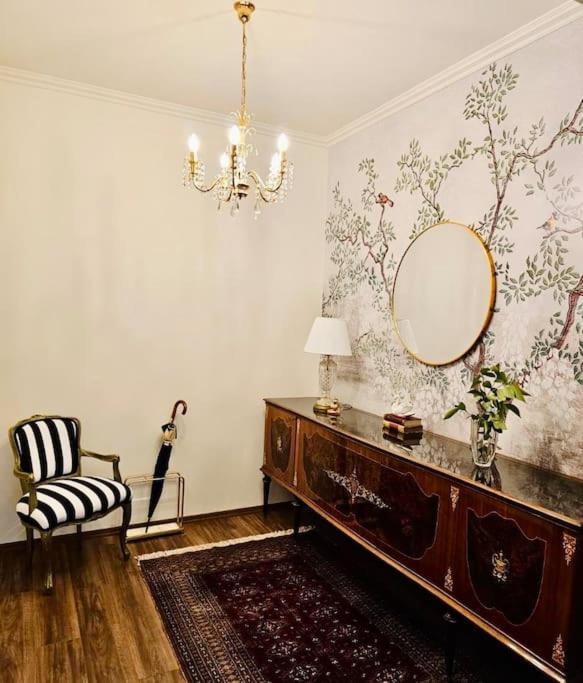 Novi'S Luxury Apartment 2 Gjirokastër 외부 사진